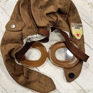 Aviator Cap and Goggles for little ones. Pre owned but in great condition.